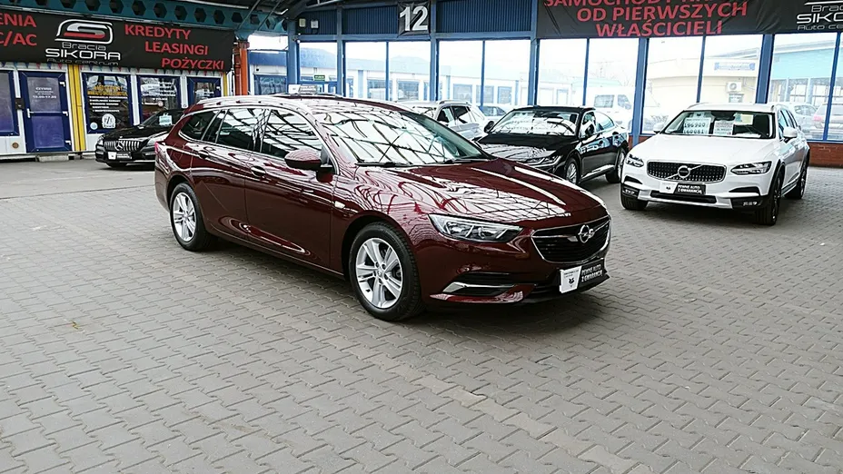 OPEL Insignia -