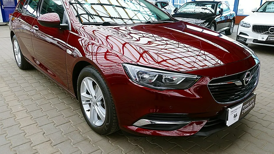 OPEL Insignia -