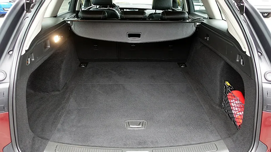 OPEL Insignia -