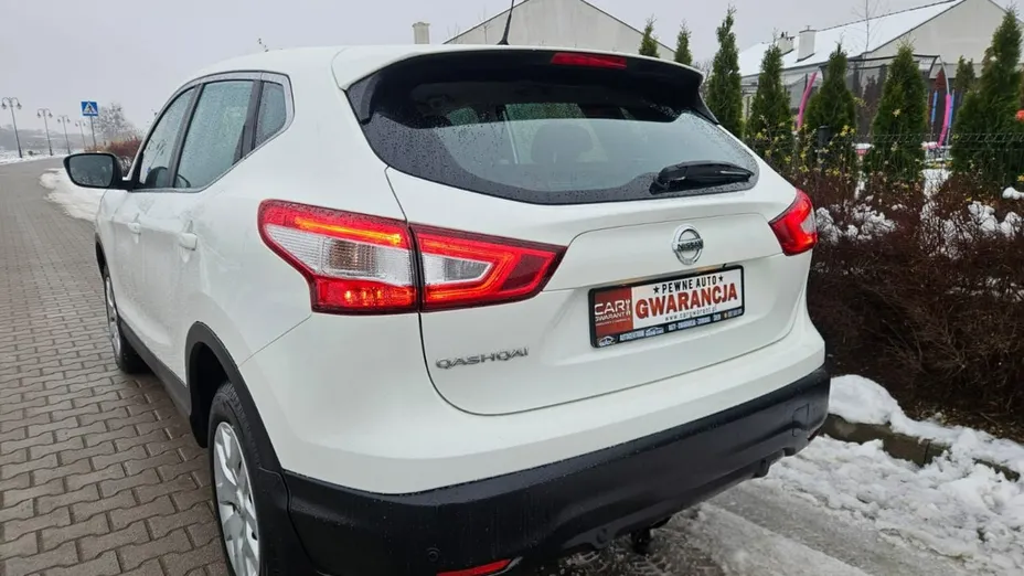 NISSAN Qashqai -