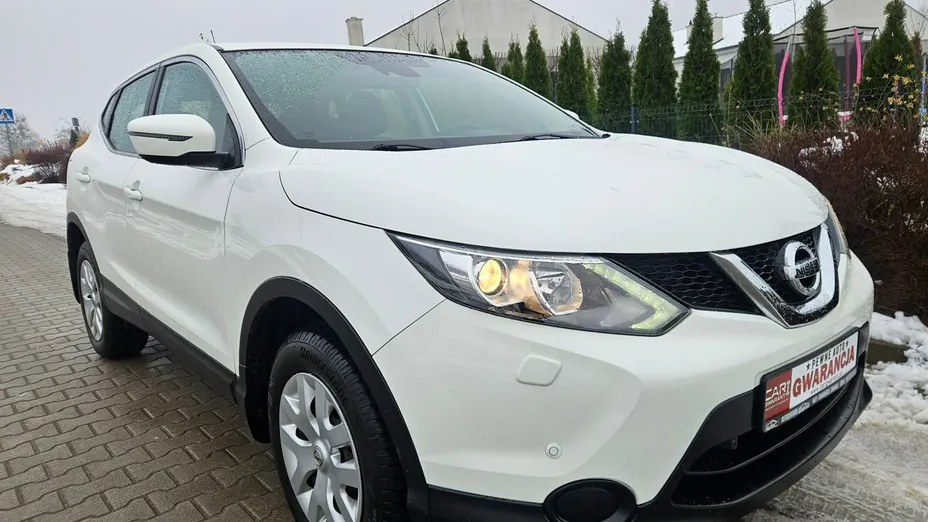NISSAN Qashqai -