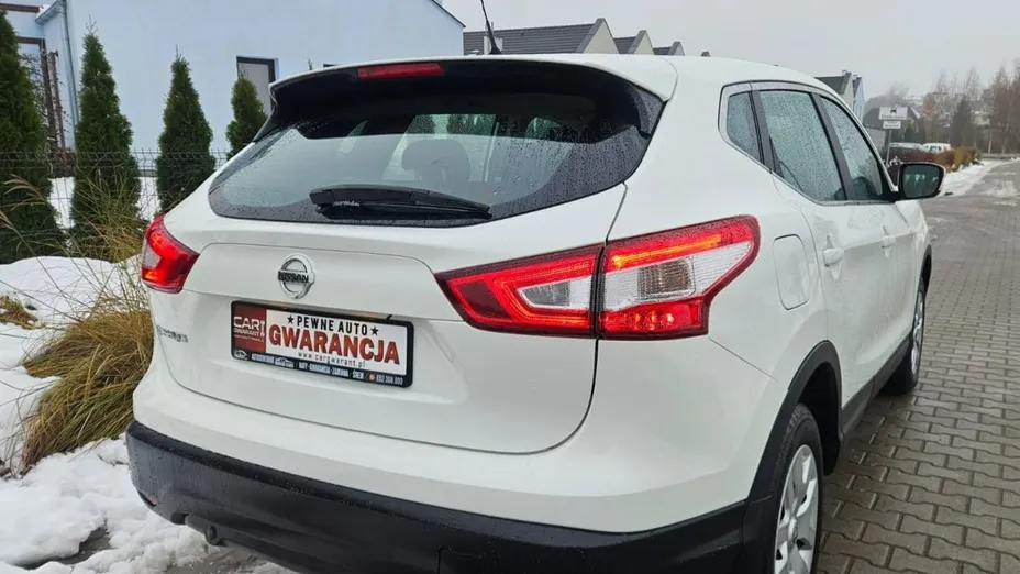 NISSAN Qashqai -