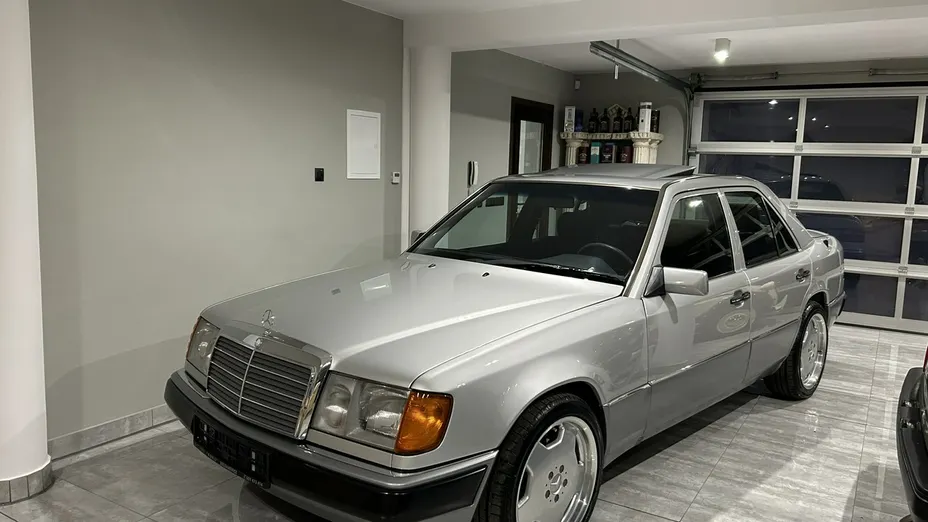 MERCEDES-BENZ 124 -