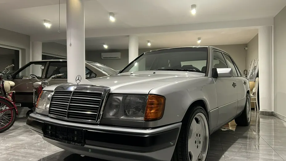 MERCEDES-BENZ 124 -