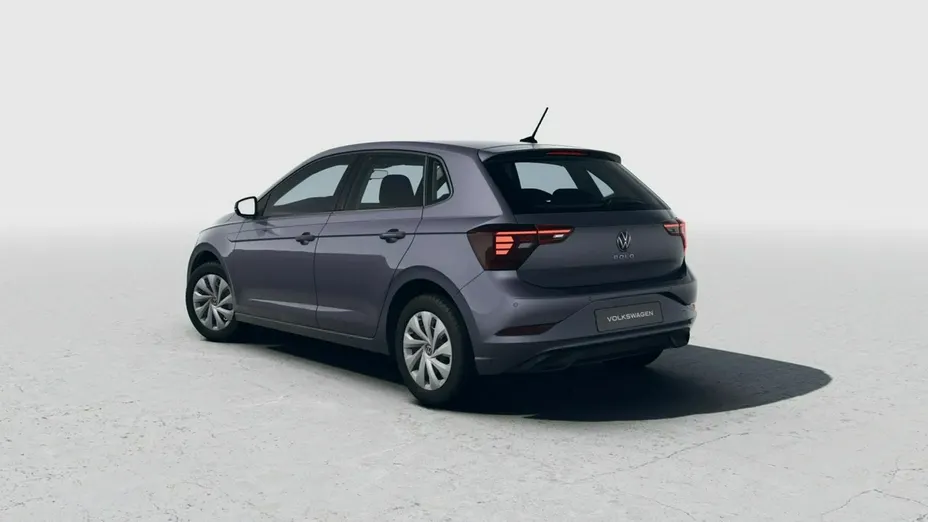 VOLKSWAGEN Polo -