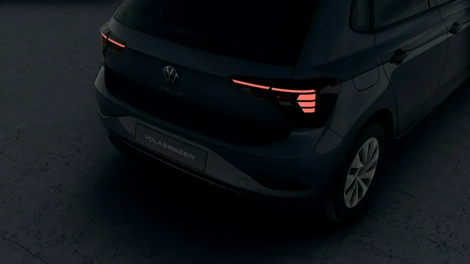 VOLKSWAGEN Polo -