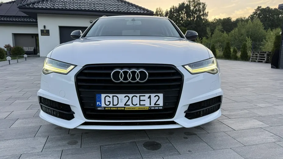 AUDI A6 -