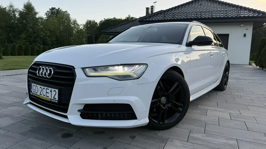 AUDI A6 -