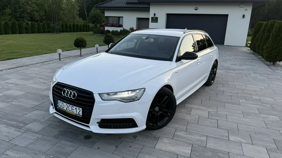 AUDI A6 -