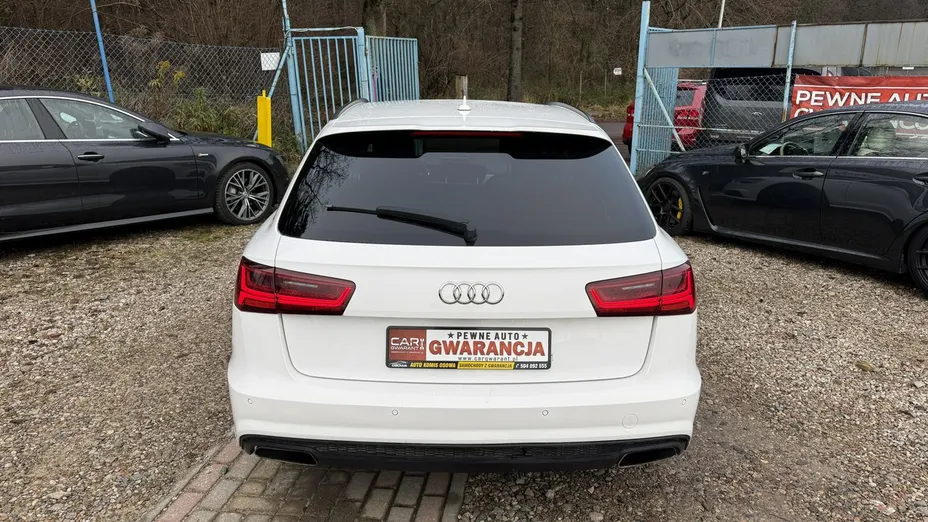 AUDI A6 -
