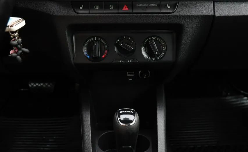 SKODA Fabia -