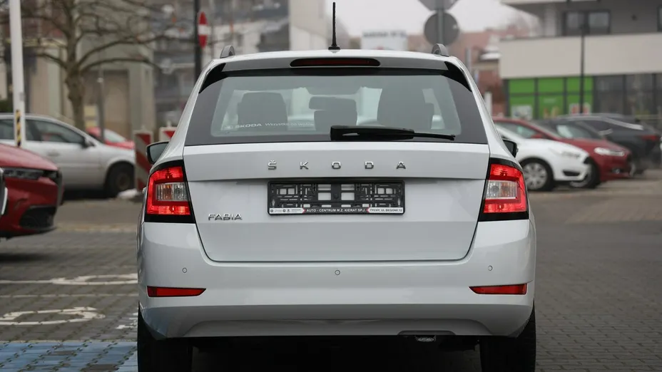 SKODA Fabia -