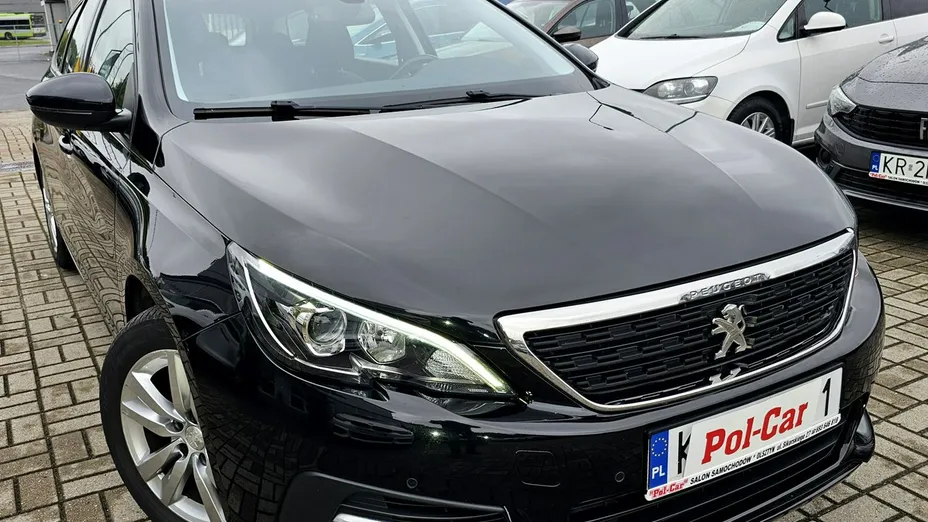 PEUGEOT 308 -