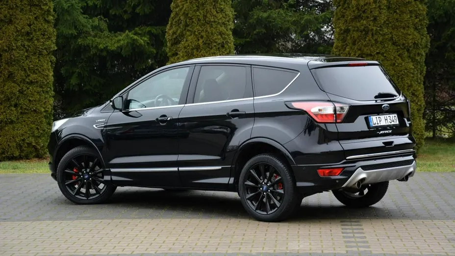 FORD Kuga -