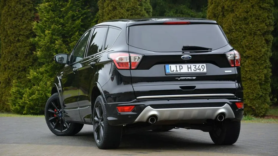 FORD Kuga -