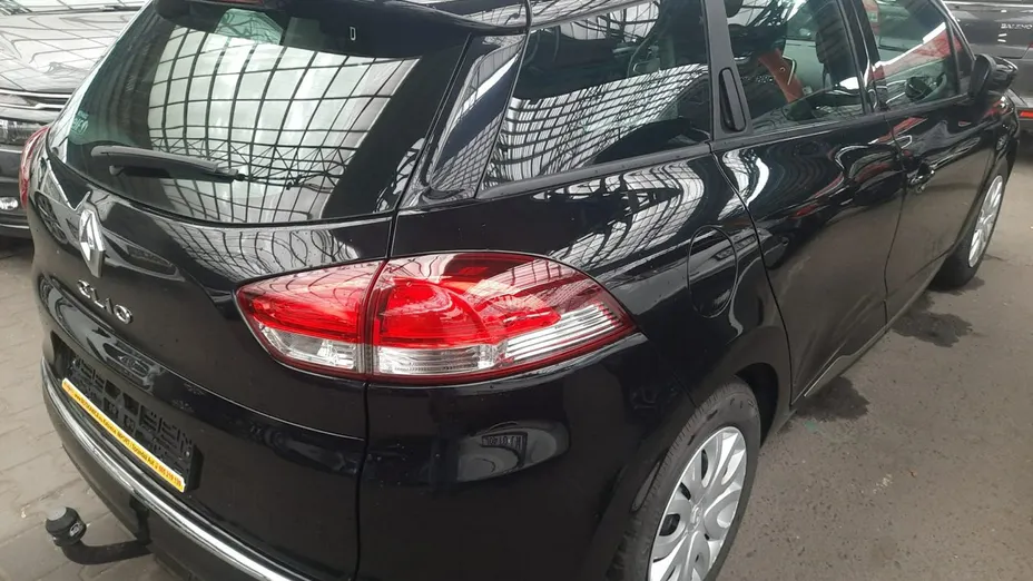 RENAULT Clio -