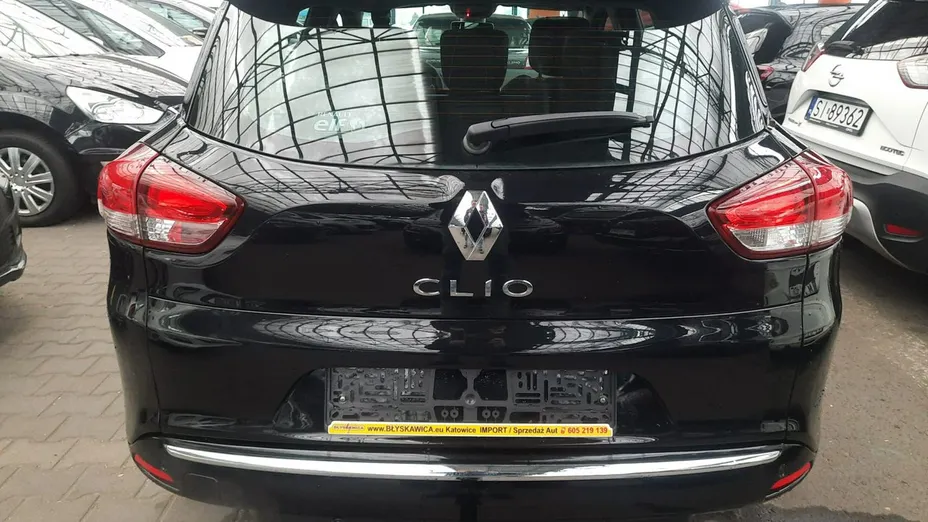RENAULT Clio -