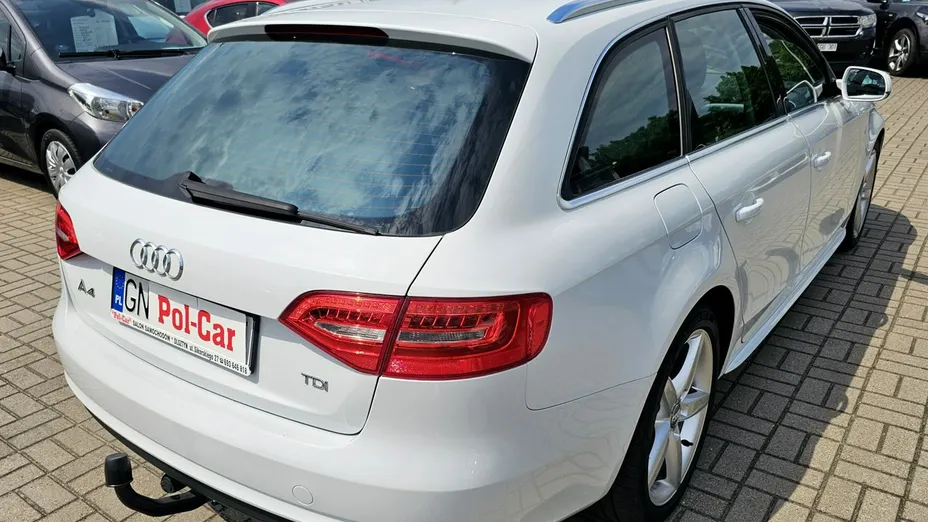 AUDI A4 -