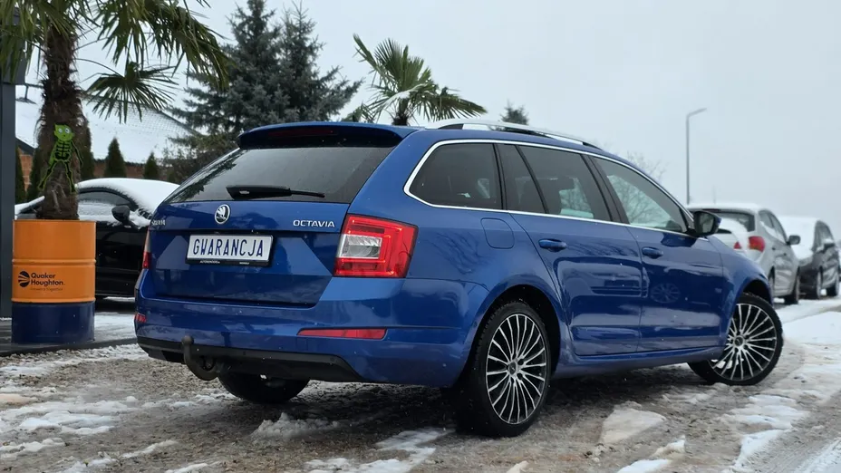 SKODA Octavia -