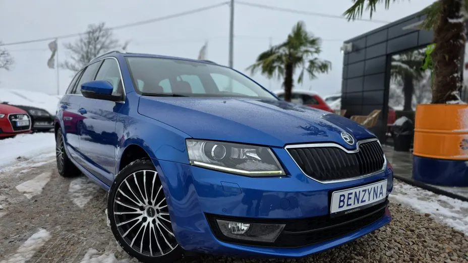 SKODA Octavia -