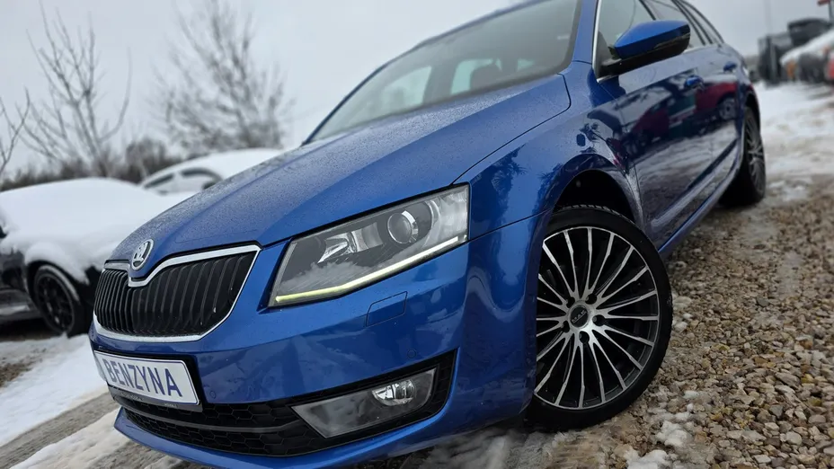SKODA Octavia -