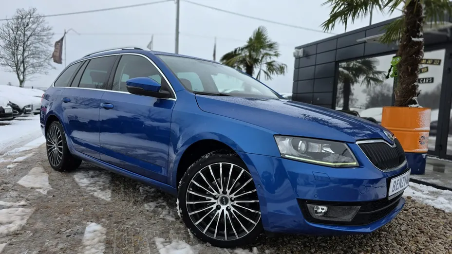 SKODA Octavia -