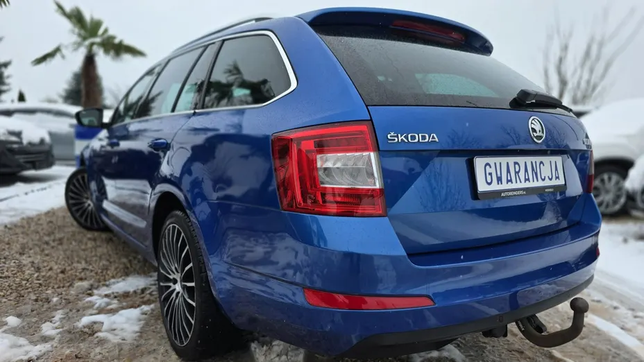 SKODA Octavia -