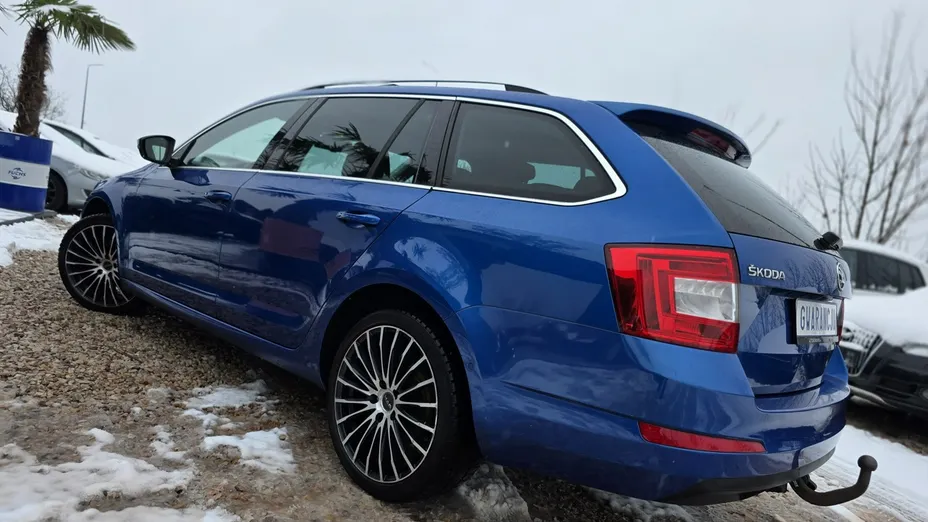 SKODA Octavia -