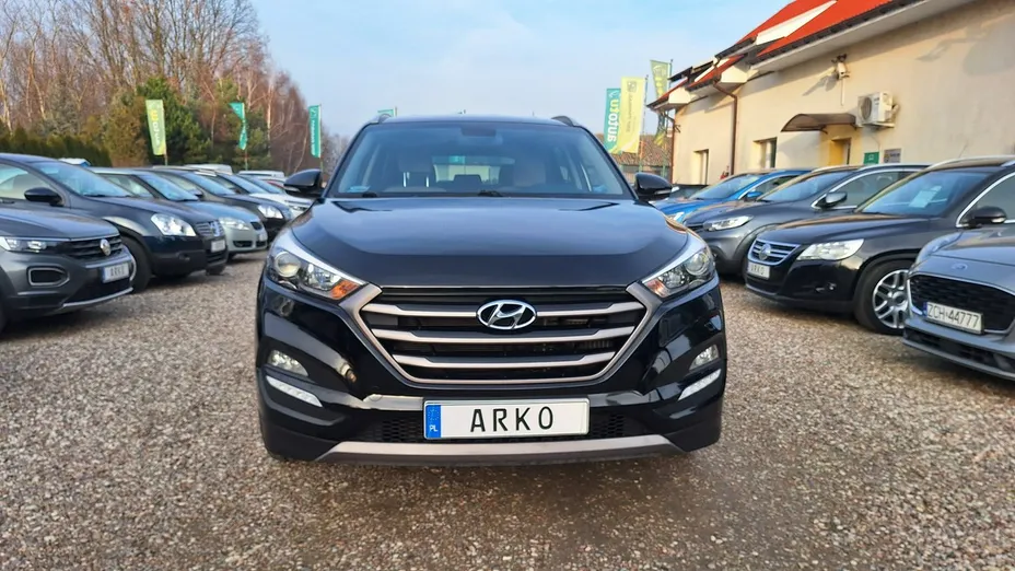 HYUNDAI Tucson -