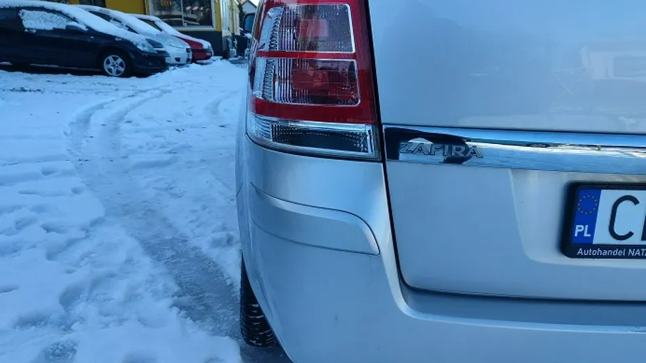 OPEL Zafira -