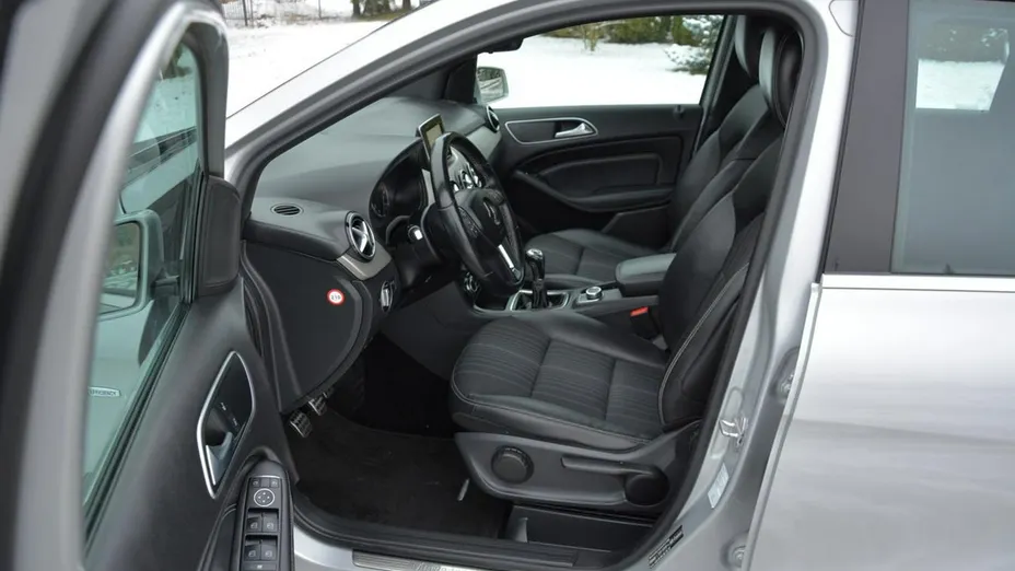 MERCEDES-BENZ B Klasa -