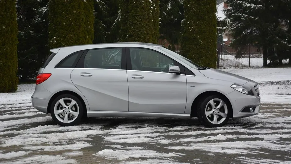 MERCEDES-BENZ B Klasa -