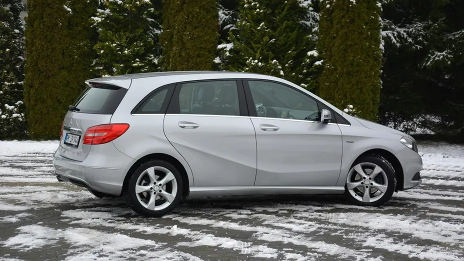 MERCEDES-BENZ B Klasa -