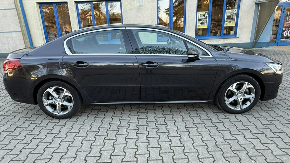 PEUGEOT 508 -