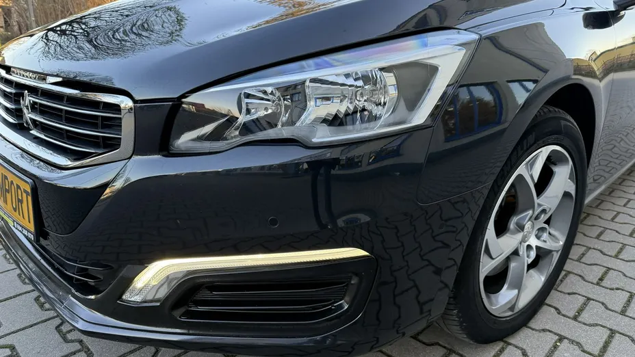 PEUGEOT 508 -