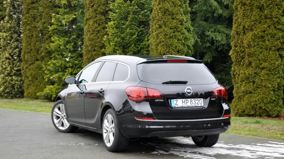 OPEL Astra -