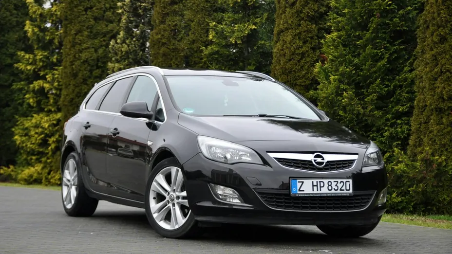 OPEL Astra -