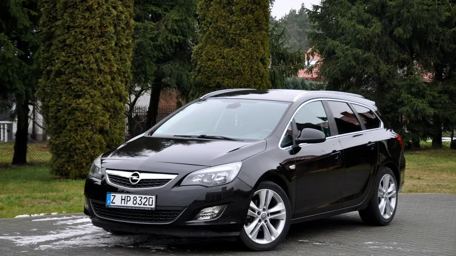 OPEL Astra -