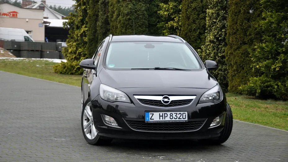 OPEL Astra -