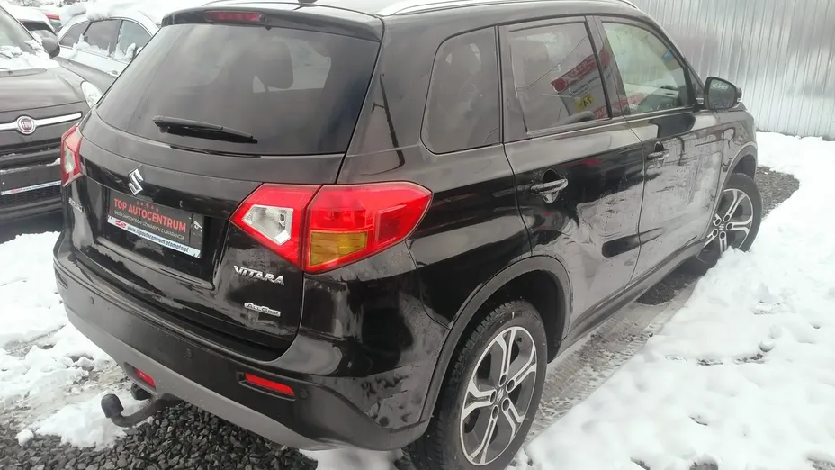 SUZUKI Vitara -