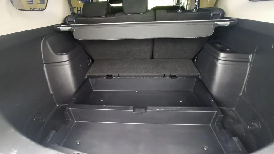 MITSUBISHI Outlander -