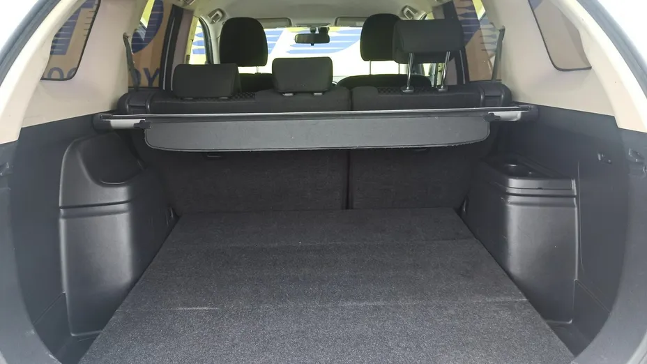 MITSUBISHI Outlander -