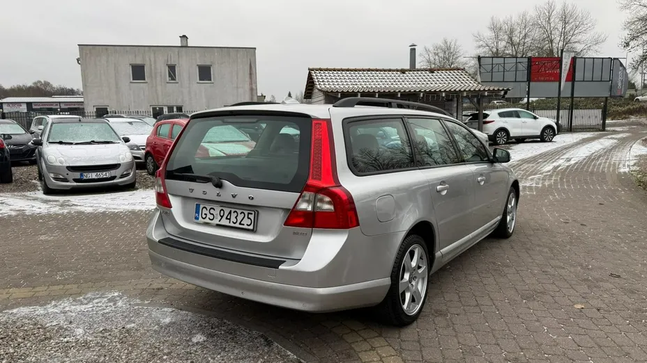 VOLVO V70 -