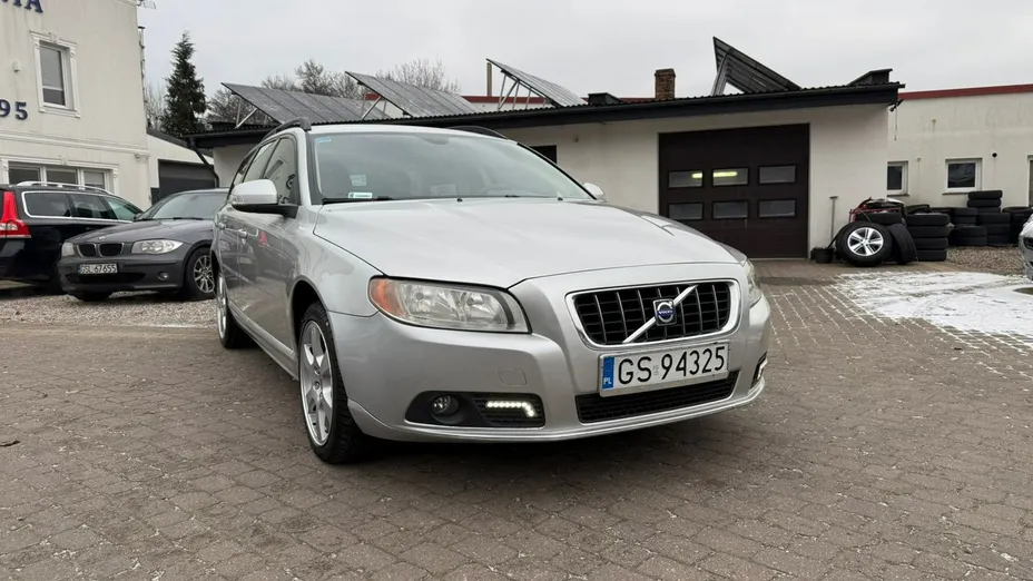 VOLVO V70 -
