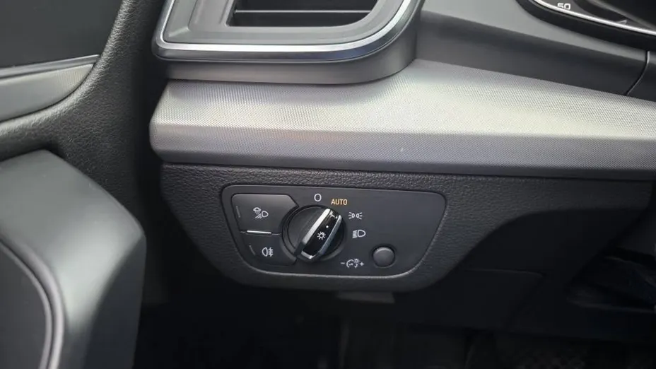 AUDI Q5 -