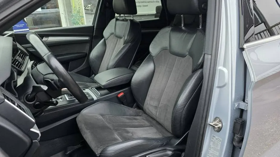 AUDI Q5 -