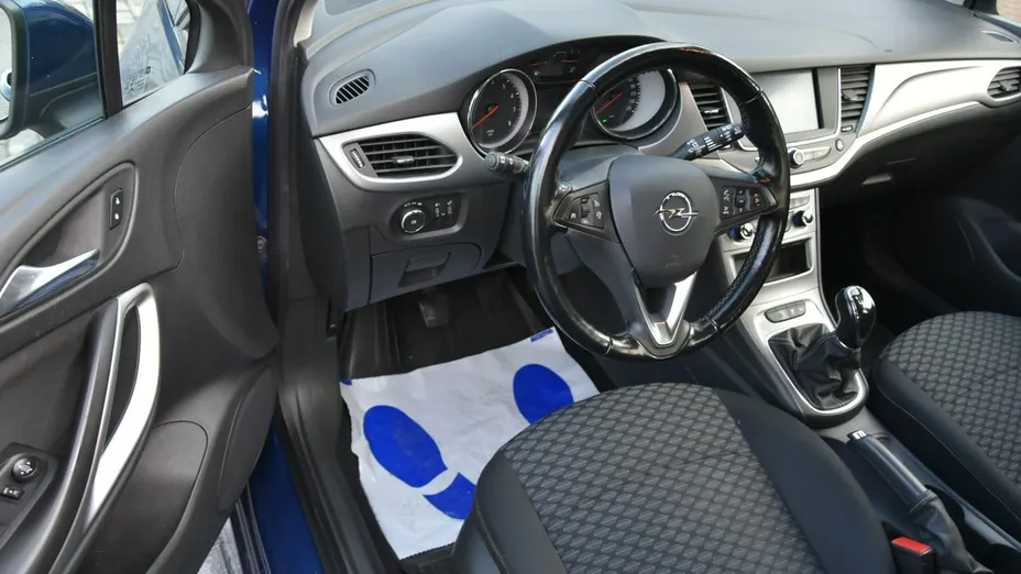 OPEL Astra -