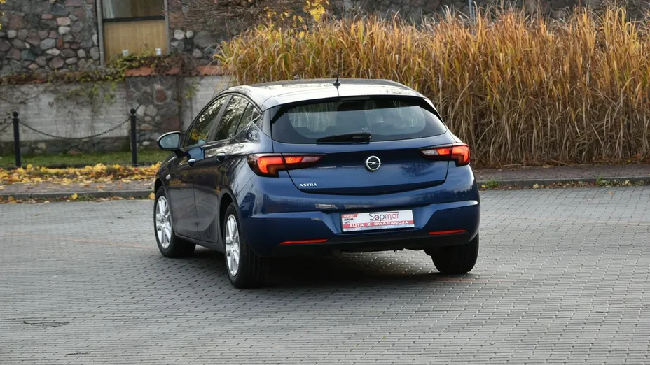 OPEL Astra -