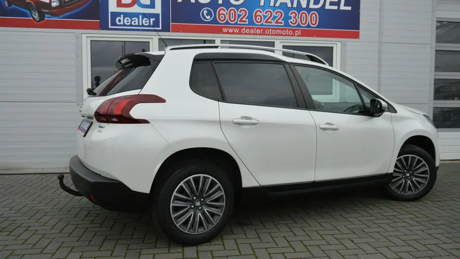 PEUGEOT 2008 -