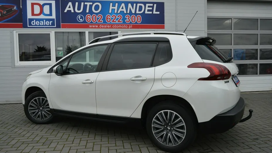 PEUGEOT 2008 -